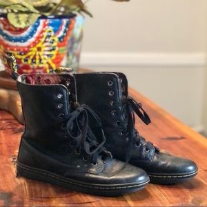 Dr. Martens Stratford Boots